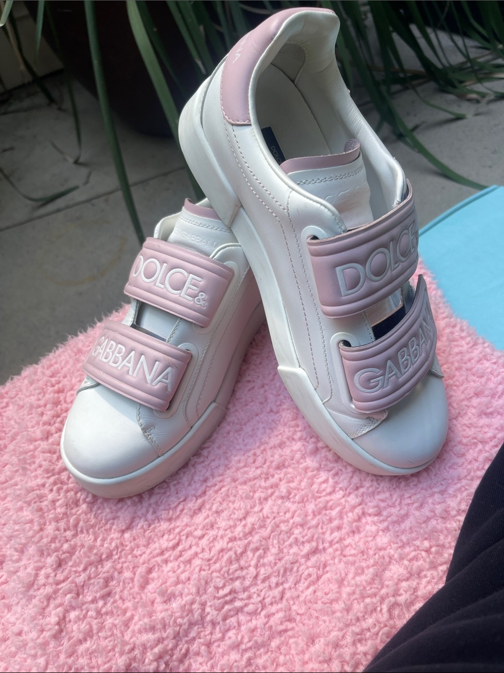 Dolce & Gabbana White & Light Pink Velcro Sneakers